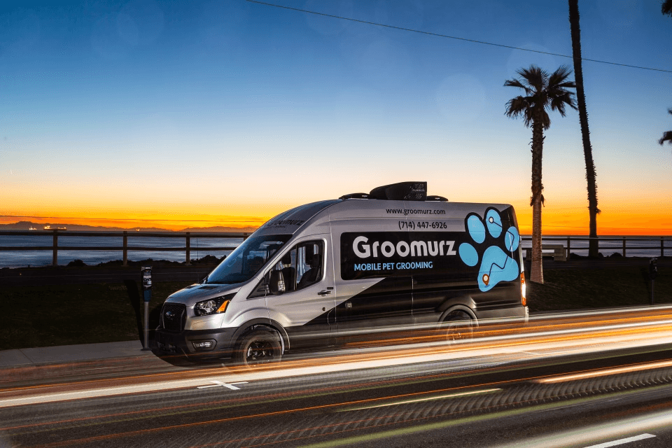 Groomurz mobile grooming van